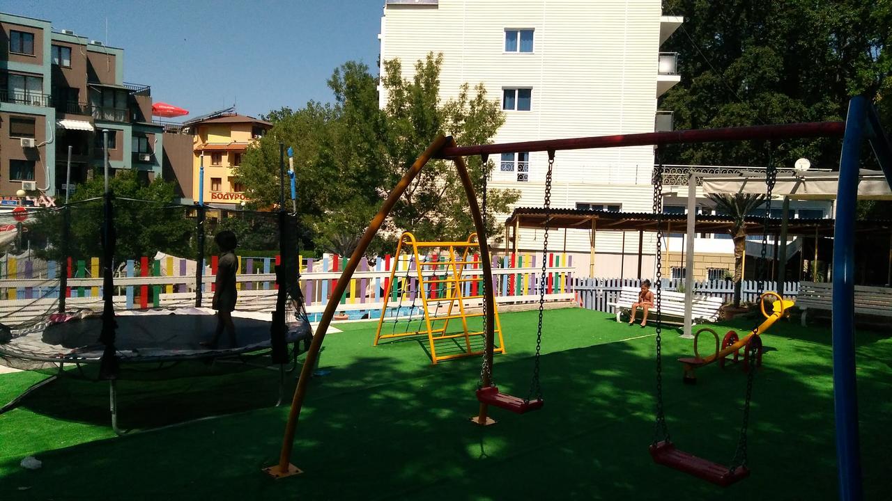 Park 1 Hotel Kiten  Exterior photo